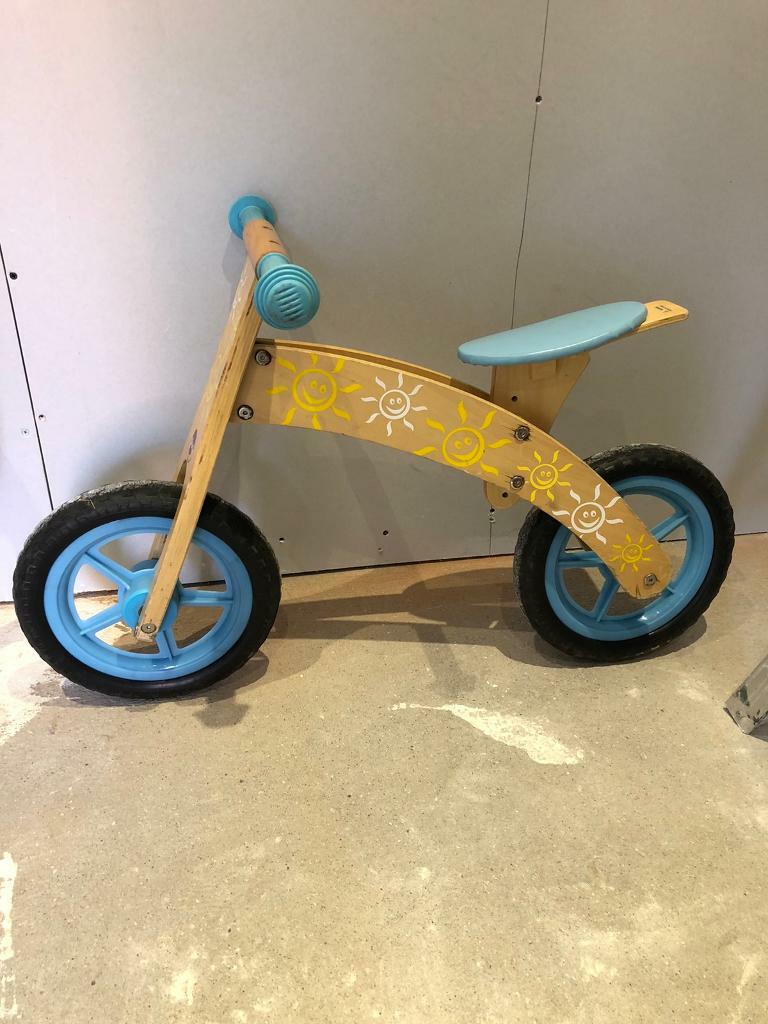 plum balance bike